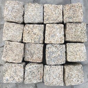 ĐÁ CUBIC NỔ VÀNG