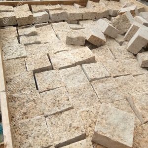 ĐÁ CUBIC VÀNG LỘT MỘT MẶT