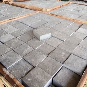 ĐÁ CUBIC BAZAN KHÒ MẶT 10X10X5CM