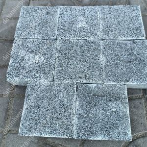ĐÁ ĐEN BÌNH ĐỊNH BÓC MẶT 10X10X5CM
