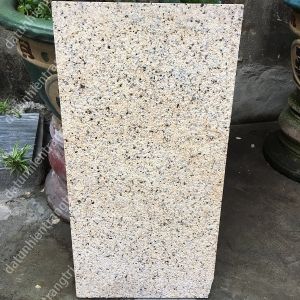 ĐÁ VÀNG ĐẬM BÌNH ĐỊNH MẶT BĂM 30X60CM