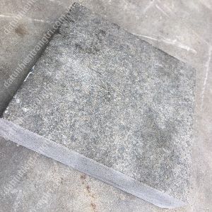 ĐÁ BAZAN XÁM ĐEN KHÒ LỬA 30X30CM